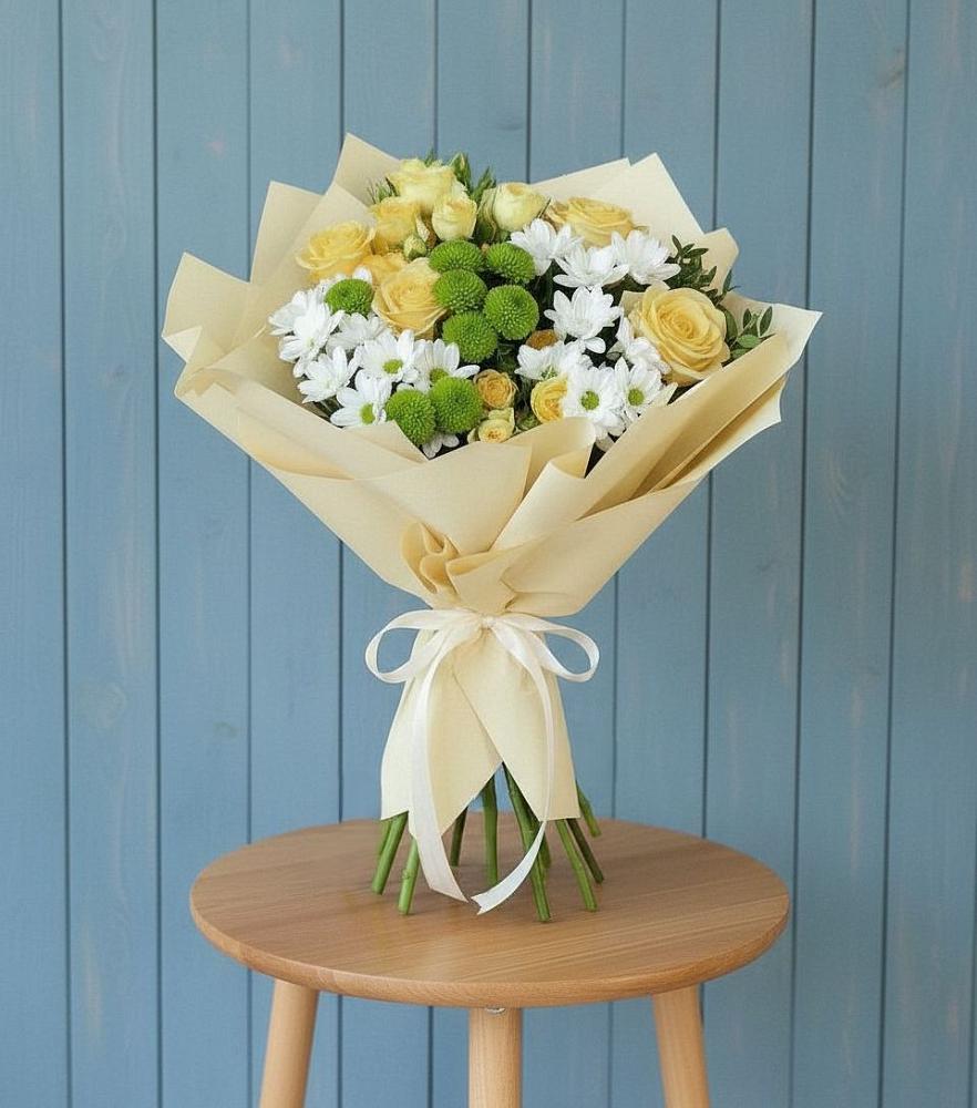 Букет цветов из: Хризантемы и Розы в Ливенке