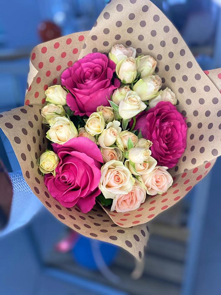 Букет цветов из: Розы в Ливенке