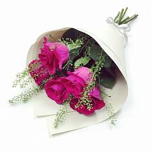 Букет цветов из:  Розы в Ливенке