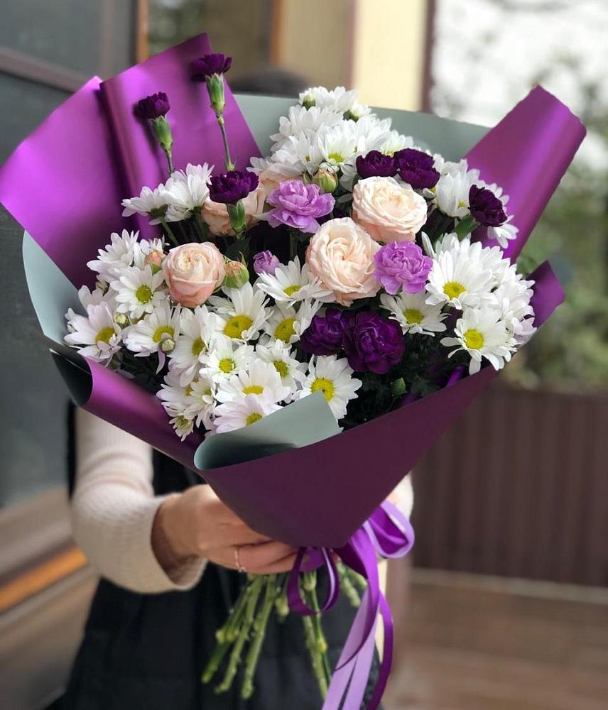 Букет цветов из: Хризантемы, Гвоздики и Розы в Ливенке