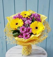 Букет цветов из:  Хризантемы и Герберы в Ливенке
