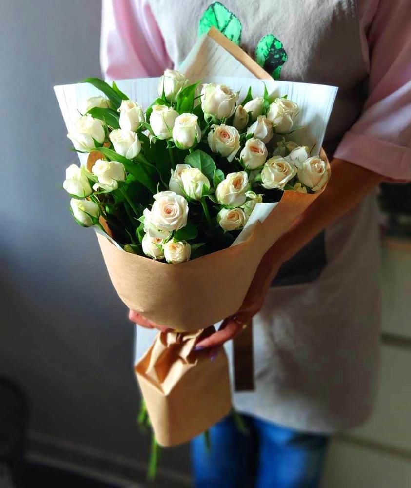 Букет цветов из: Розы в Ливенке