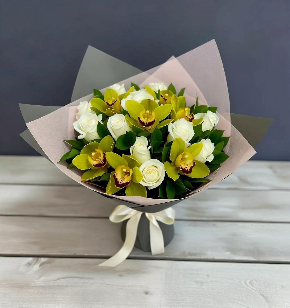 Букет цветов из: Орхидеи и Розы в Ливенке