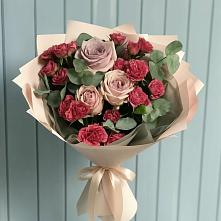 Букет цветов из:  Гвоздики и Розы в Ливенке