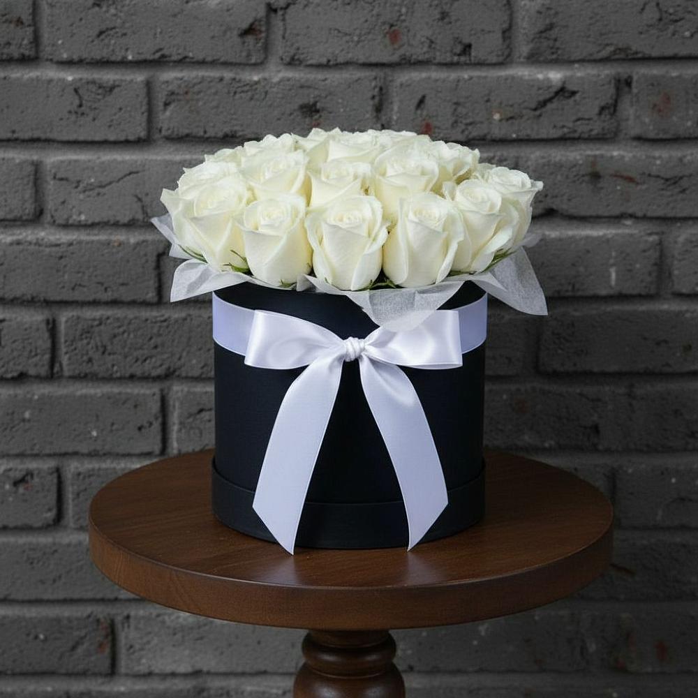 Цветочная композиция из Розы в шляпной коробке в Ливенке