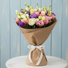 Букет цветов из:  Лизиантусы в Ливенке
